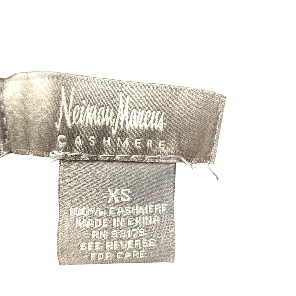 Neiman Marcus Cashmere Sequin‎ Embellished Dolman Sleeve Sweater Women XS Black - Picture 3 of 3